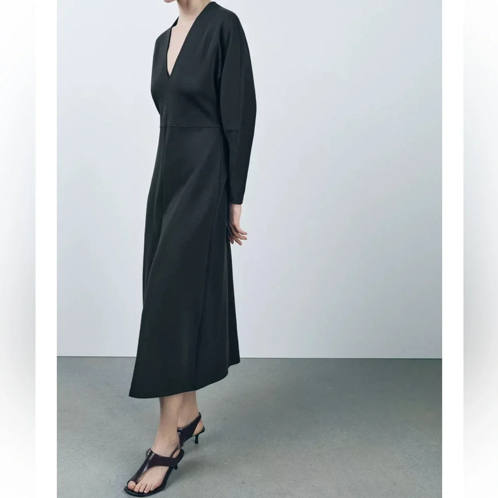 Zara Elegant Burgundy V-Neck Dress - Picture 8 of 13